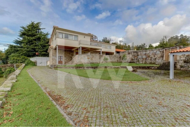 Quinta T4 para Venda em Santa Lucrécia de Algeriz e Navarra Foto 20