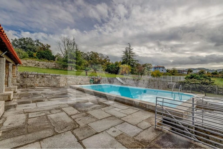 Quinta T4 para Venda em Santa Lucrécia de Algeriz e Navarra Foto 5