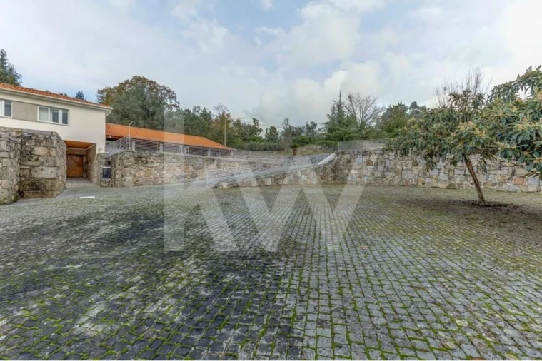 Quinta T4 para Venda em Santa Lucrécia de Algeriz e Navarra Foto 17