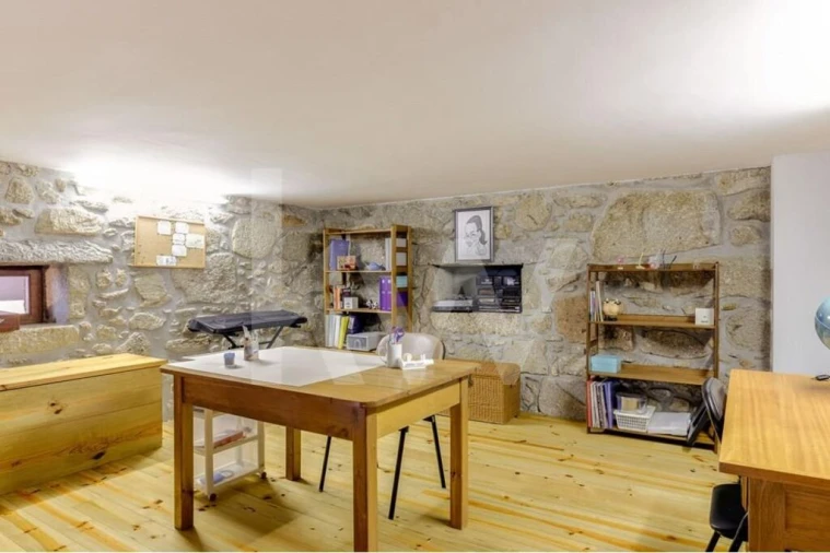 Quinta T4 para Venda em Santa Lucrécia de Algeriz e Navarra Foto 27