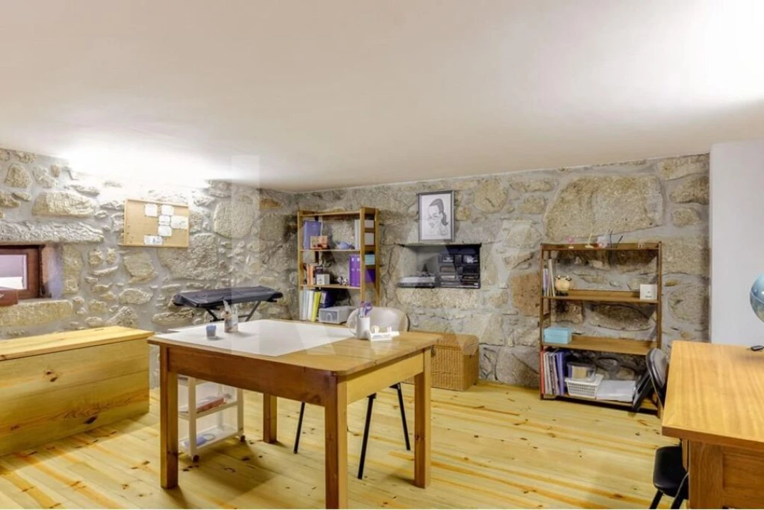 Quinta T4 para Venda em Santa Lucrécia de Algeriz e Navarra Foto 27