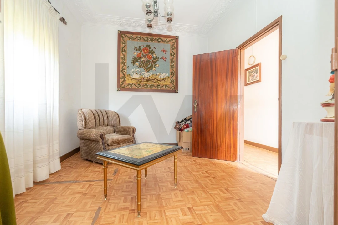 Moradia T3 para Venda em Miranda do Corvo Foto 7