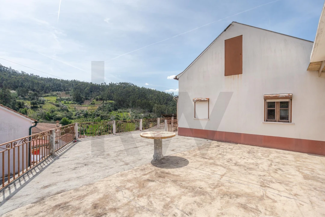 Moradia T3 para Venda em Miranda do Corvo Foto 16