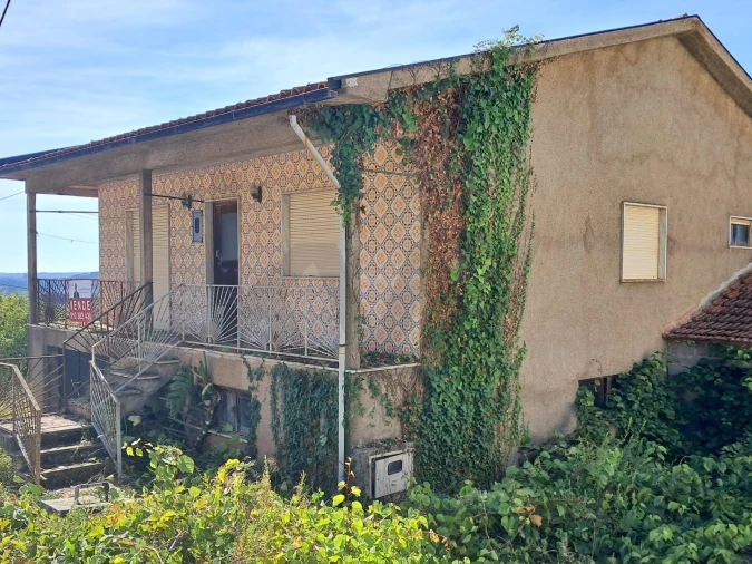 Moradia T3 para Venda em Souselas e Botão Foto 3