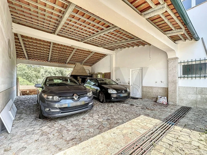 Moradia T3 para Venda em São Roque Foto 6