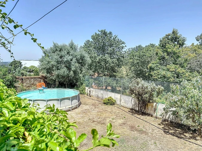 Moradia T3 para Venda em São Roque Foto 13