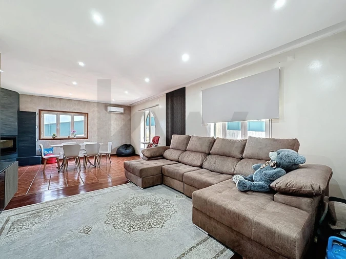 Moradia T3 para Venda em São Roque Foto 19