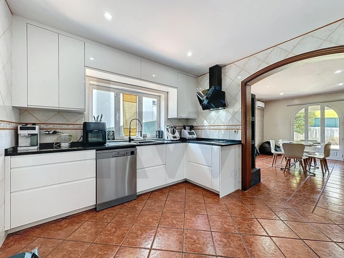 Moradia T3 para Venda em São Roque Foto 26