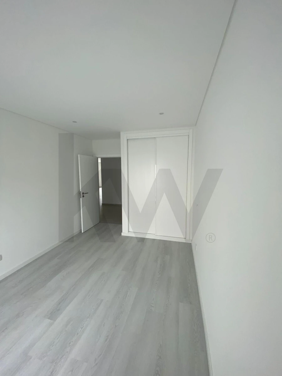 Apartamento T3 para Venda em Nazare Foto 8