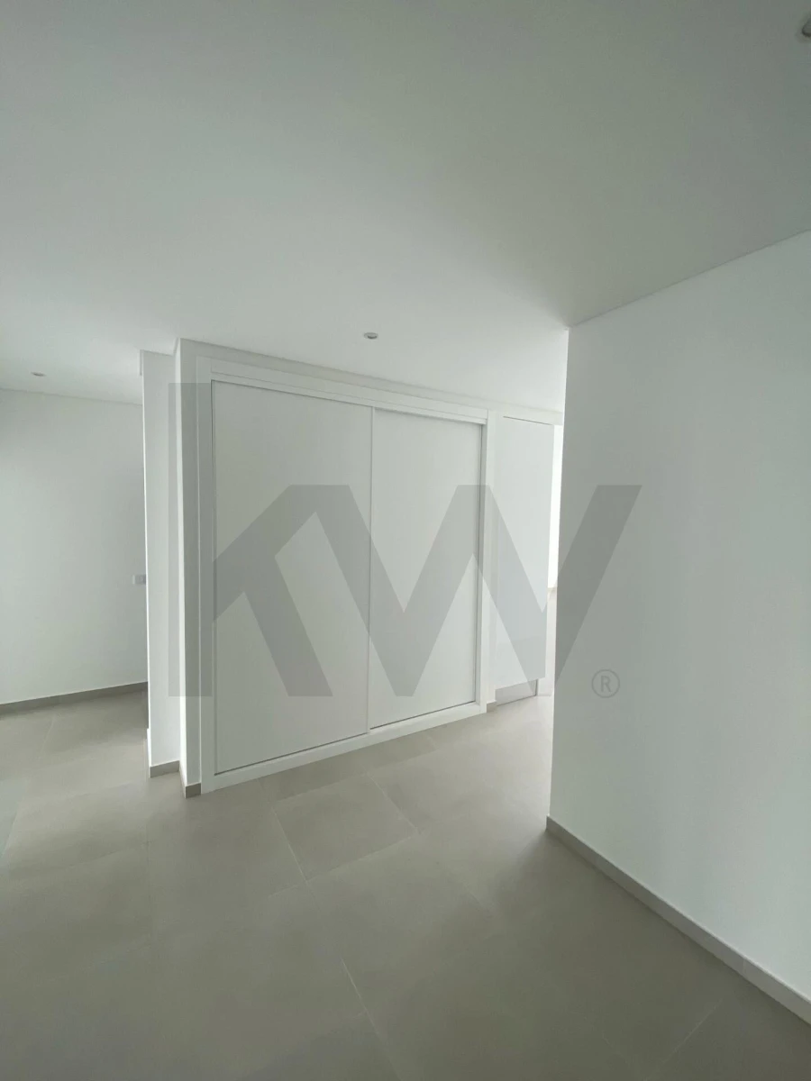 Apartamento T3 para Venda em Nazare Foto 16