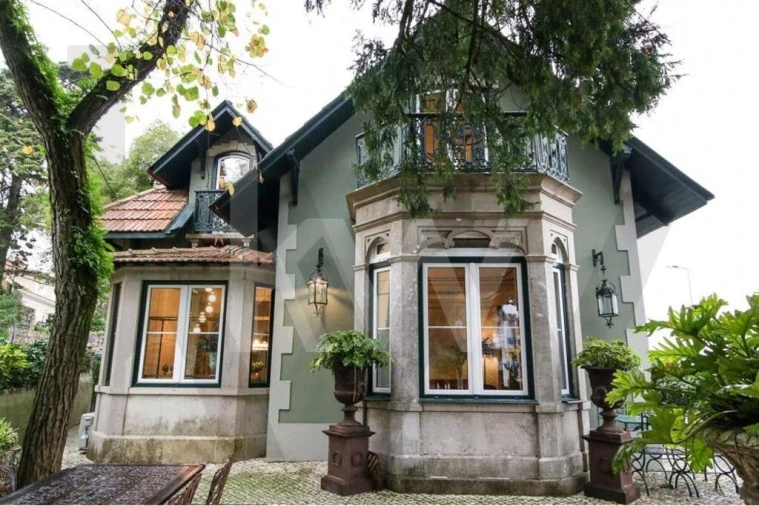 Moradia T6 para Venda em Agualva e Mira-Sintra Foto 2