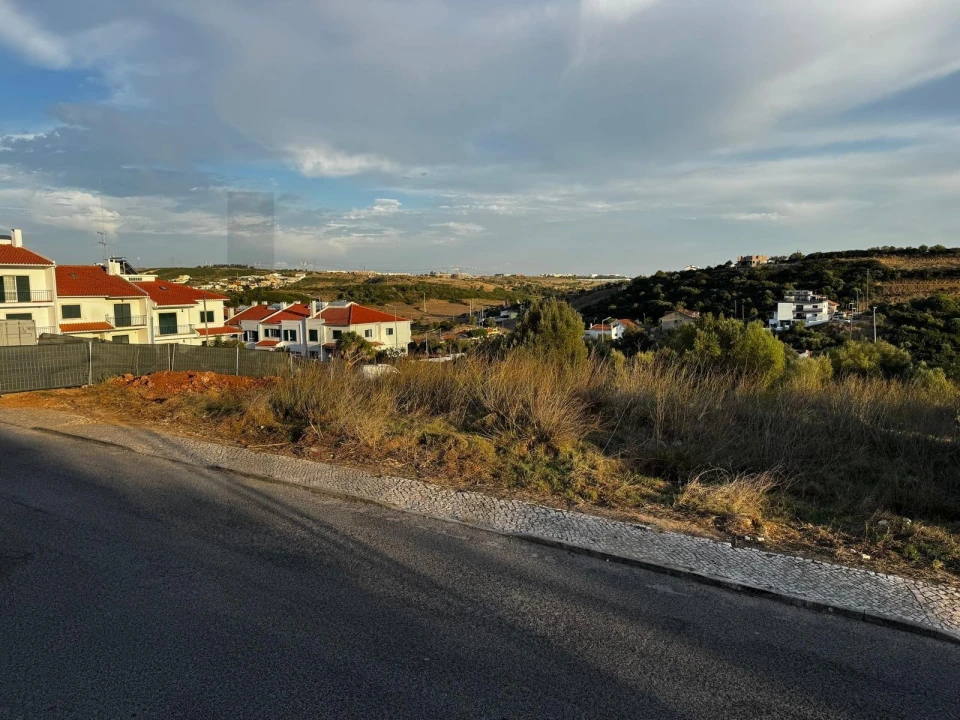 Terreno para Venda em Rio de Mouro Foto 6