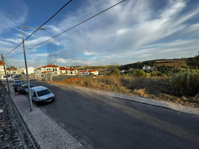 Terreno para Venda em Rio de Mouro Foto 4