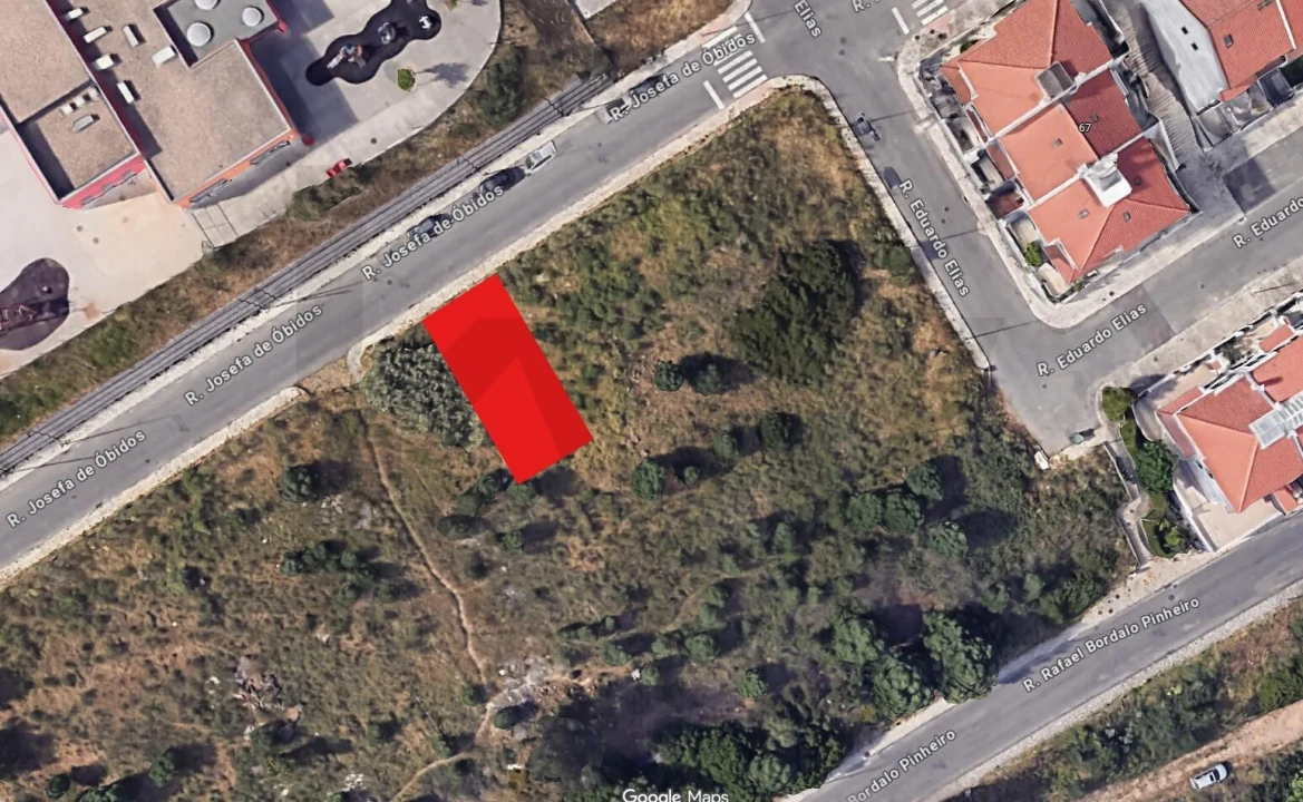 Terreno para Venda em Rio de Mouro Foto 1