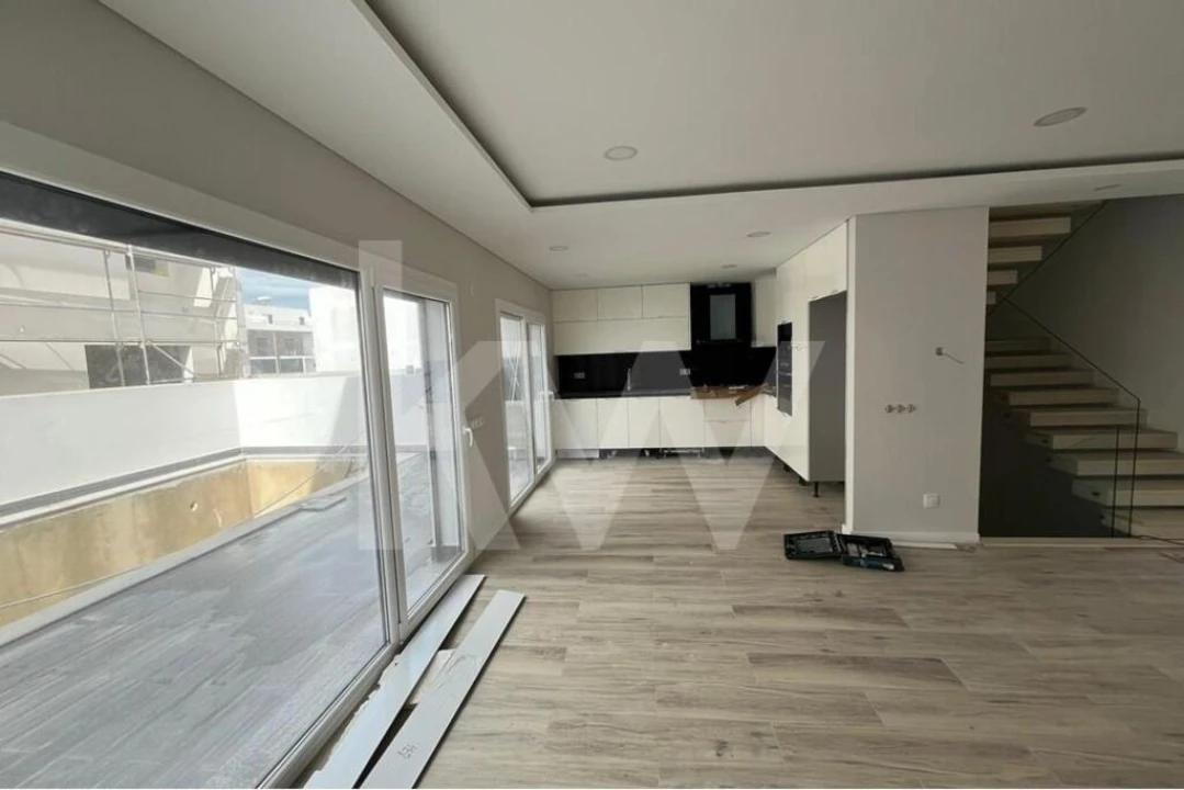 Moradia T4 para Venda em Alcochete Foto 5