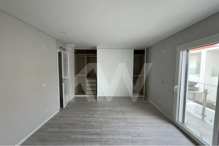 Moradia T4 para Venda em Alcochete Foto 9