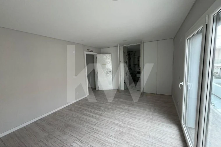 Moradia T4 para Venda em Alcochete Foto 8