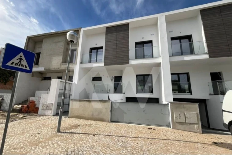 Moradia T4 para Venda em Alcochete Foto 2