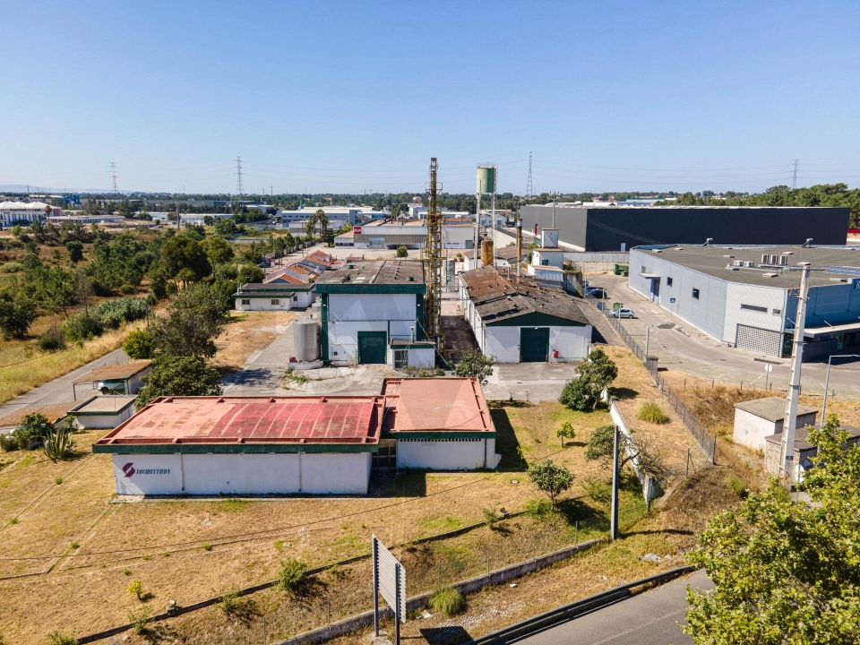 Armazém para Venda em Seixal, Arrentela e Aldeia de Paio Pires Foto 10