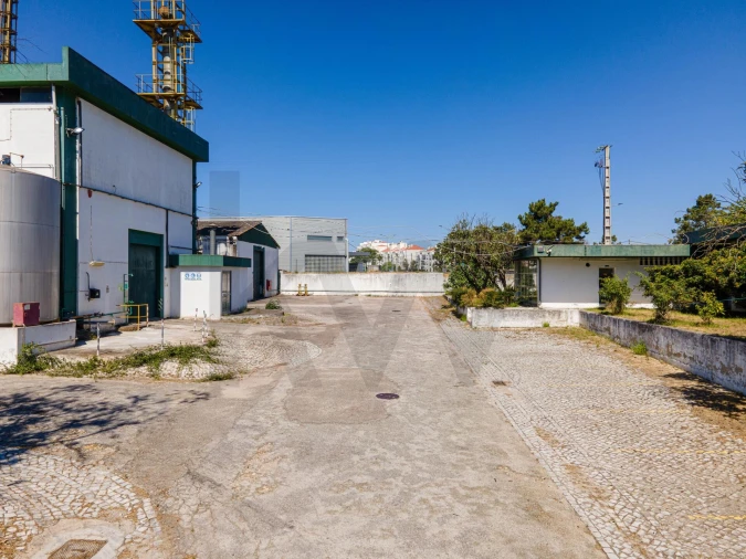 Armazém para Venda em Seixal, Arrentela e Aldeia de Paio Pires Foto 15