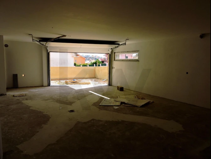 Moradia T4 para Venda em Pontinha e Famões Foto 24