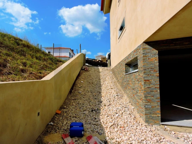 Moradia T4 para Venda em Pontinha e Famões Foto 28