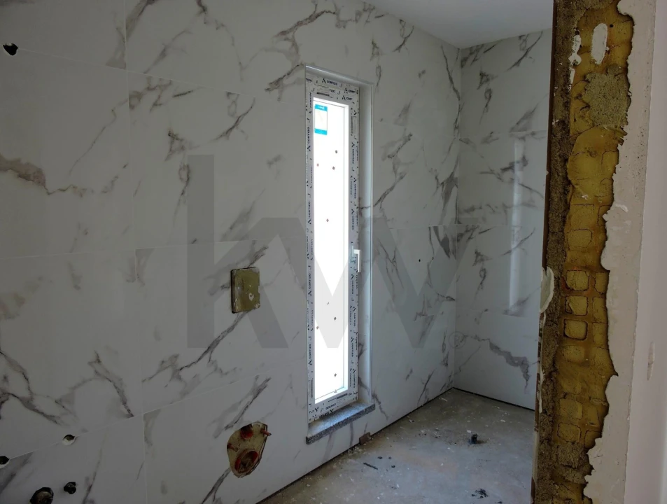 Moradia T4 para Venda em Pontinha e Famões Foto 16