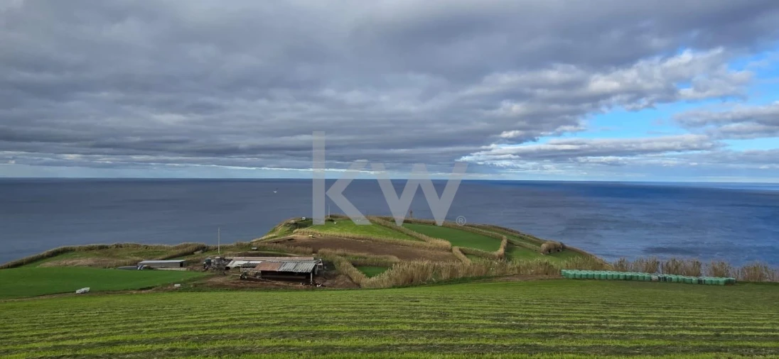 Terreno para Venda em Ribeirinha Foto 2