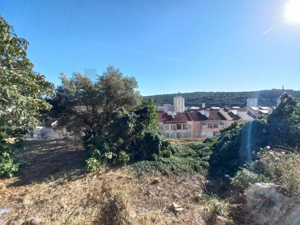 Moradia T1 para Venda em São Domingos de Benfica Foto 12