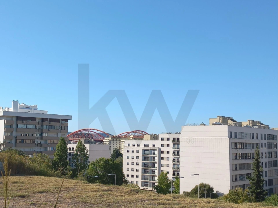 Moradia T1 para Venda em São Domingos de Benfica Foto 6