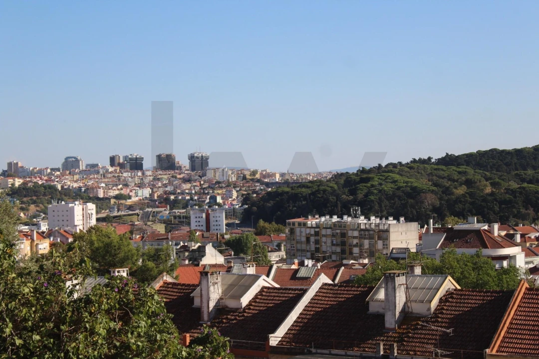 Moradia T1 para Venda em São Domingos de Benfica Foto 3