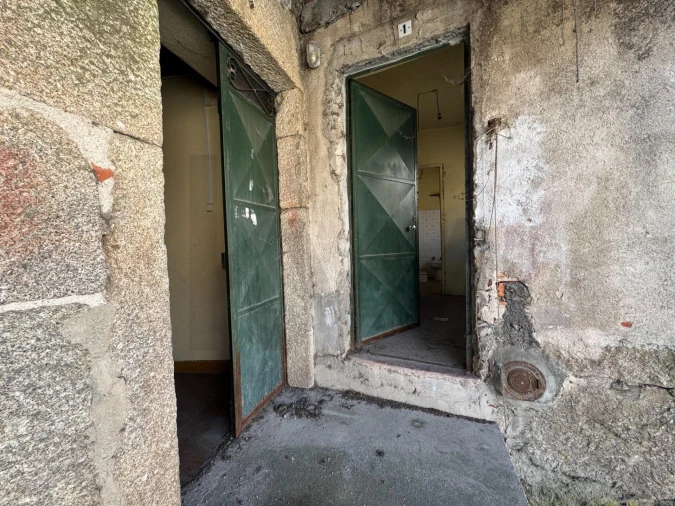 Moradia T3 para Venda em Cunha Baixa Foto 3