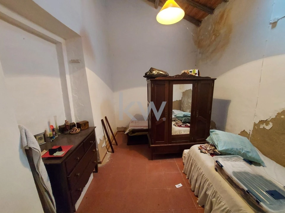 Moradia T5 para Venda em Cuba Foto 43