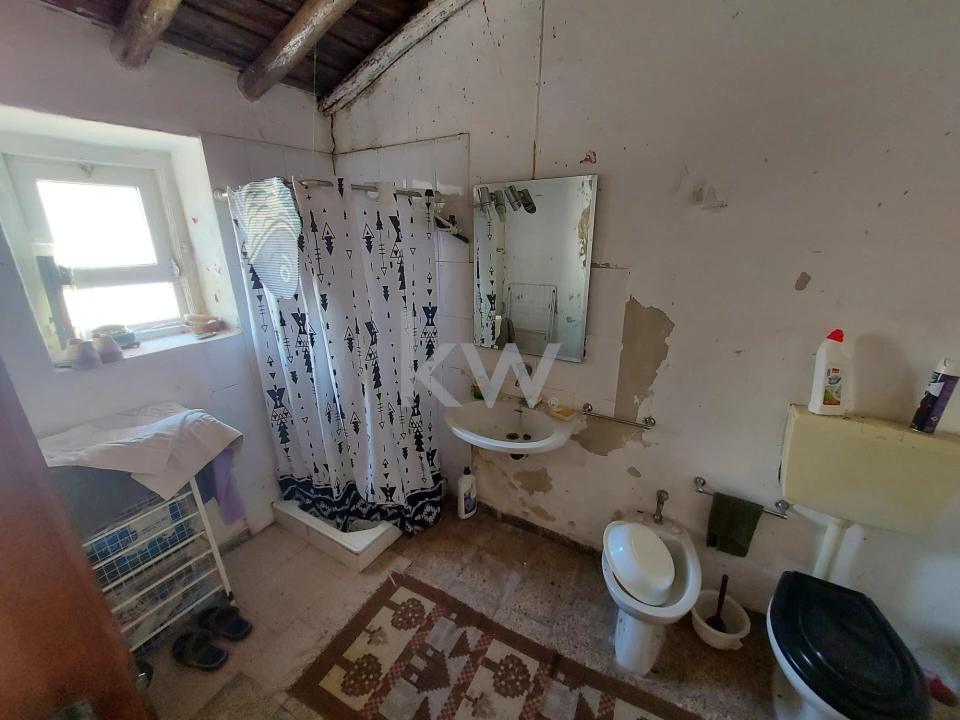 Moradia T5 para Venda em Cuba Foto 31