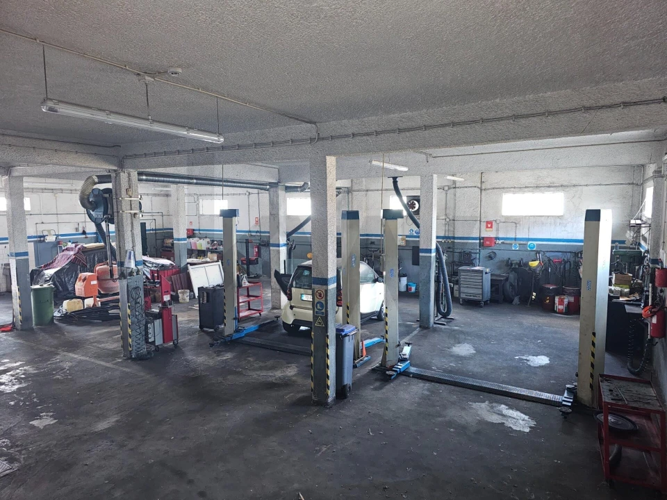 Prédio para Venda em Sé Nova, Santa Cruz, Almedina e São Bartolomeu Foto 26