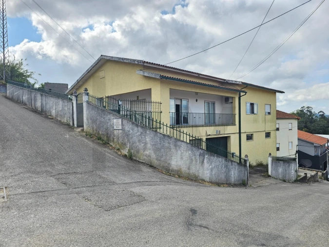 Prédio para Venda em Sé Nova, Santa Cruz, Almedina e São Bartolomeu