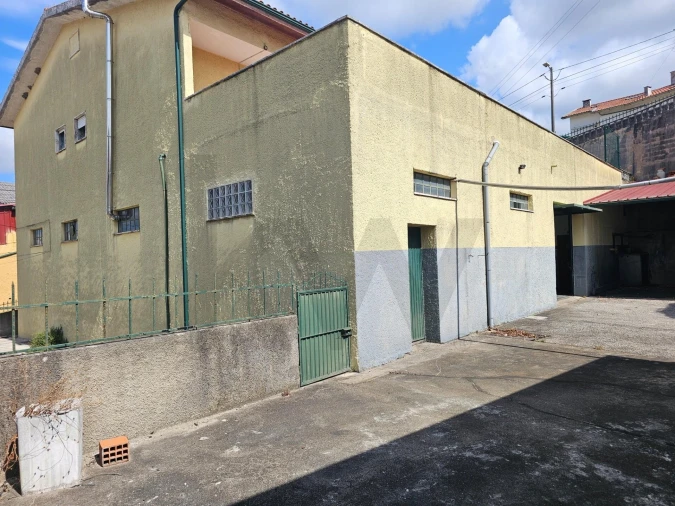 Prédio para Venda em Sé Nova, Santa Cruz, Almedina e São Bartolomeu Foto 30