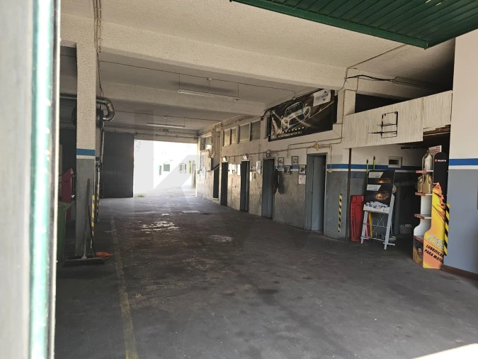 Prédio para Venda em Sé Nova, Santa Cruz, Almedina e São Bartolomeu Foto 27