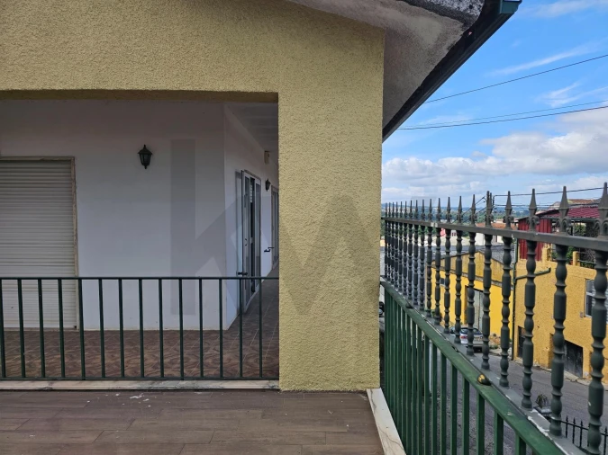 Prédio para Venda em Sé Nova, Santa Cruz, Almedina e São Bartolomeu Foto 2
