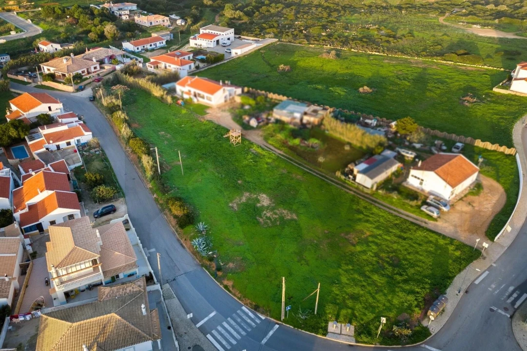 Terreno para Venda em Vila de Sagres Foto 2