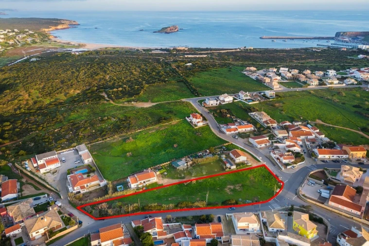 Terreno para Venda em Vila de Sagres