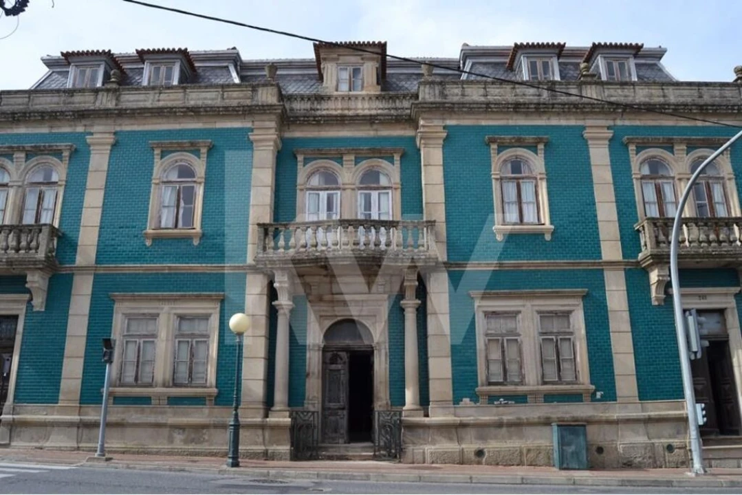 Moradia T12 para Venda em Tortosendo Foto 3