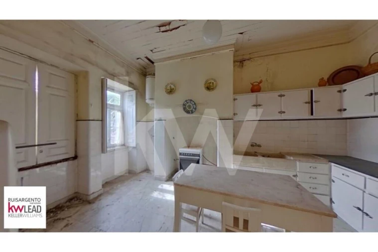 Moradia T12 para Venda em Tortosendo Foto 38