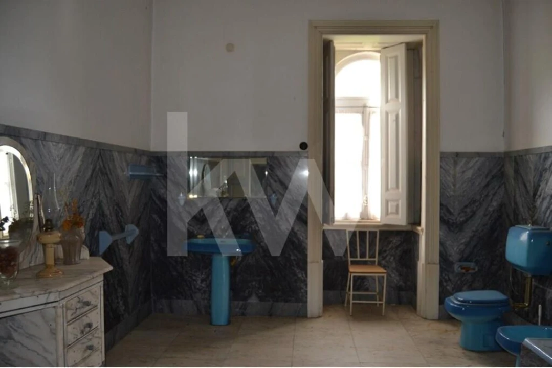 Moradia T12 para Venda em Tortosendo Foto 15