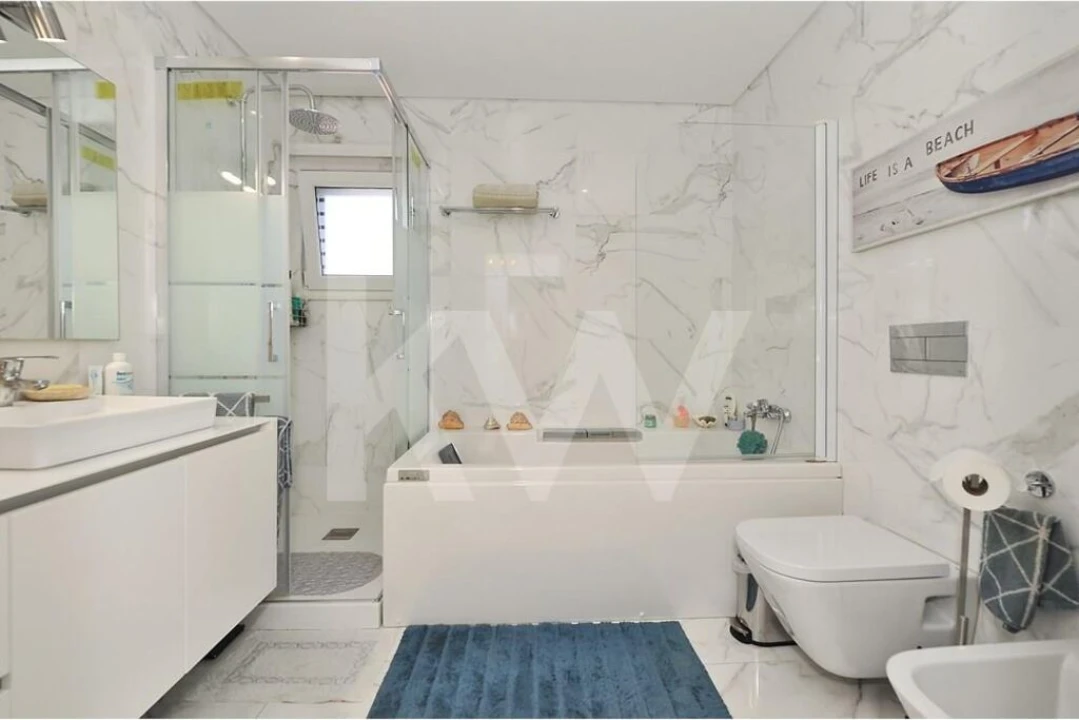Apartamento T2 para Venda em Carcavelos e Parede Foto 14