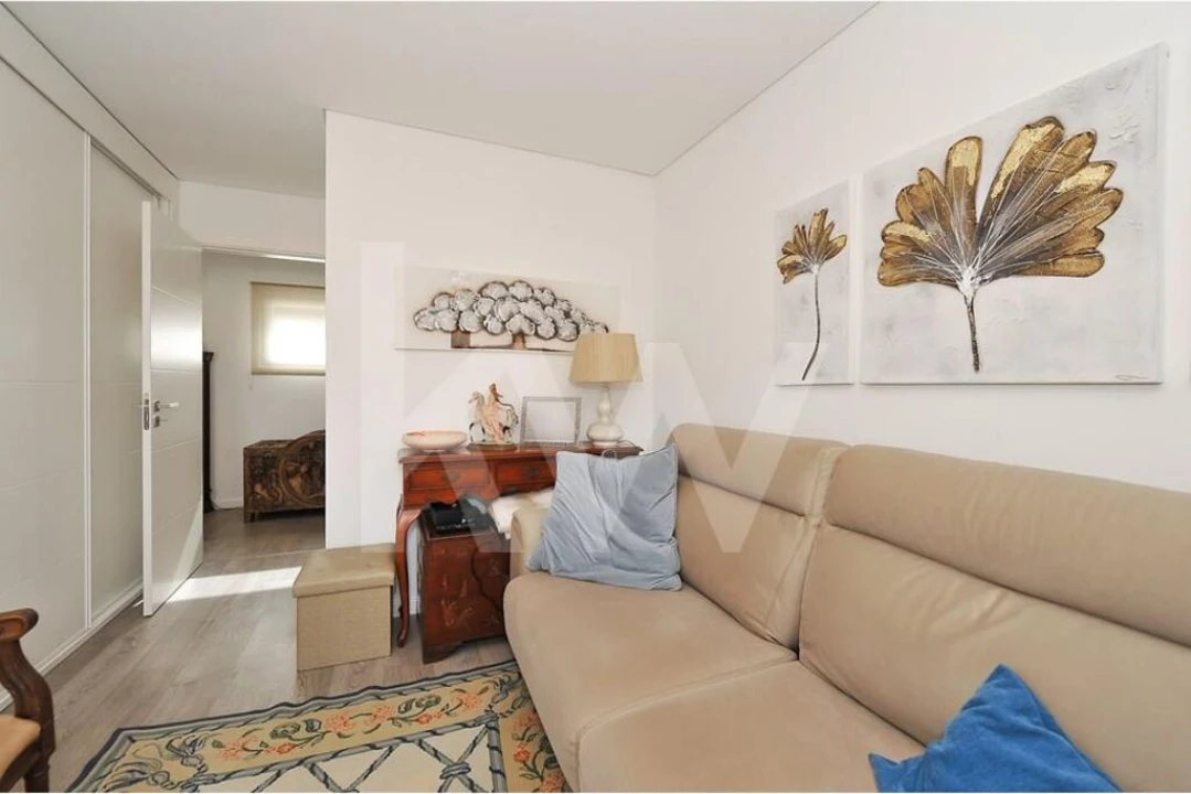 Apartamento T2 para Venda em Carcavelos e Parede Foto 12