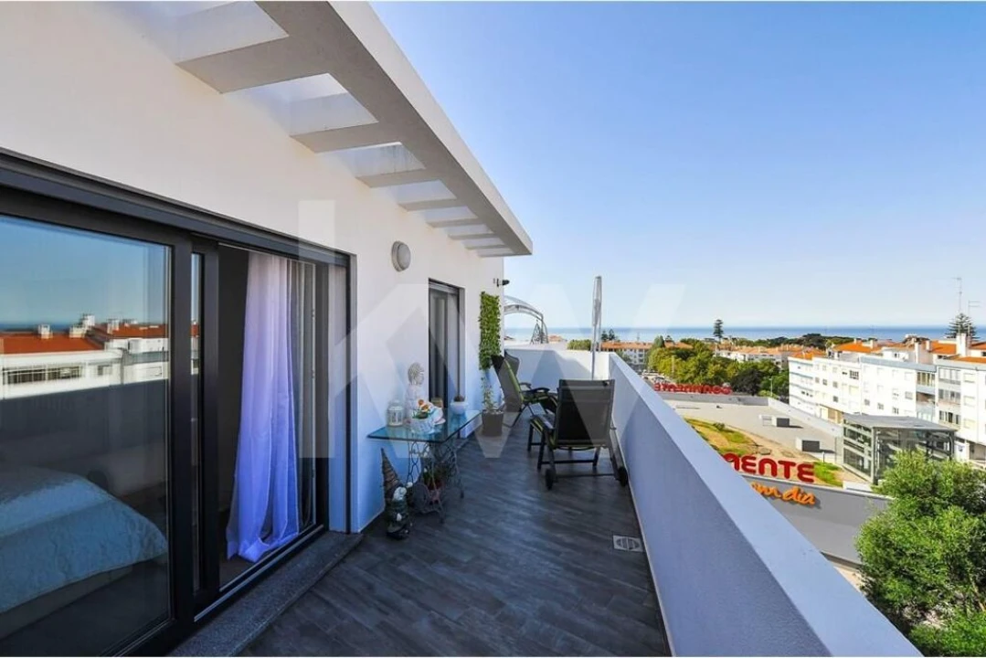 Apartamento T2 para Venda em Carcavelos e Parede Foto 17