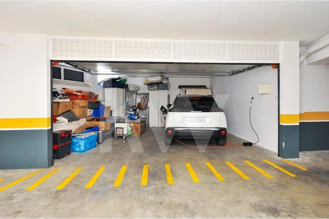 Apartamento T2 para Venda em Carcavelos e Parede Foto 22