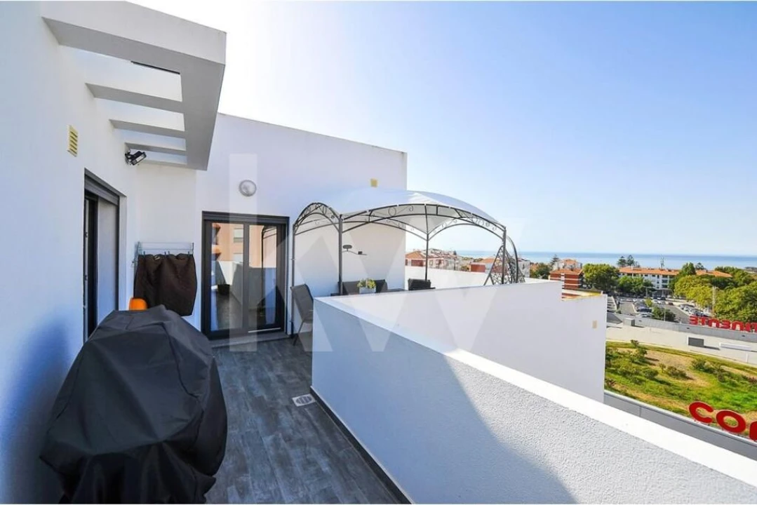 Apartamento T2 para Venda em Carcavelos e Parede Foto 1