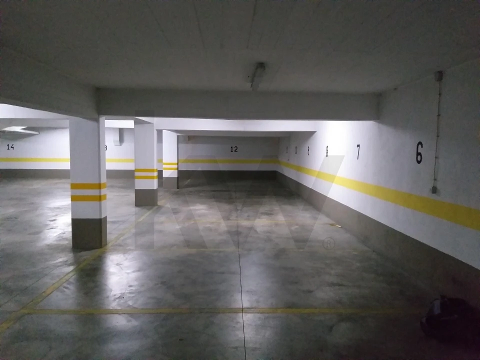 Negócio para Venda em Algueirão-Mem Martins Foto 1